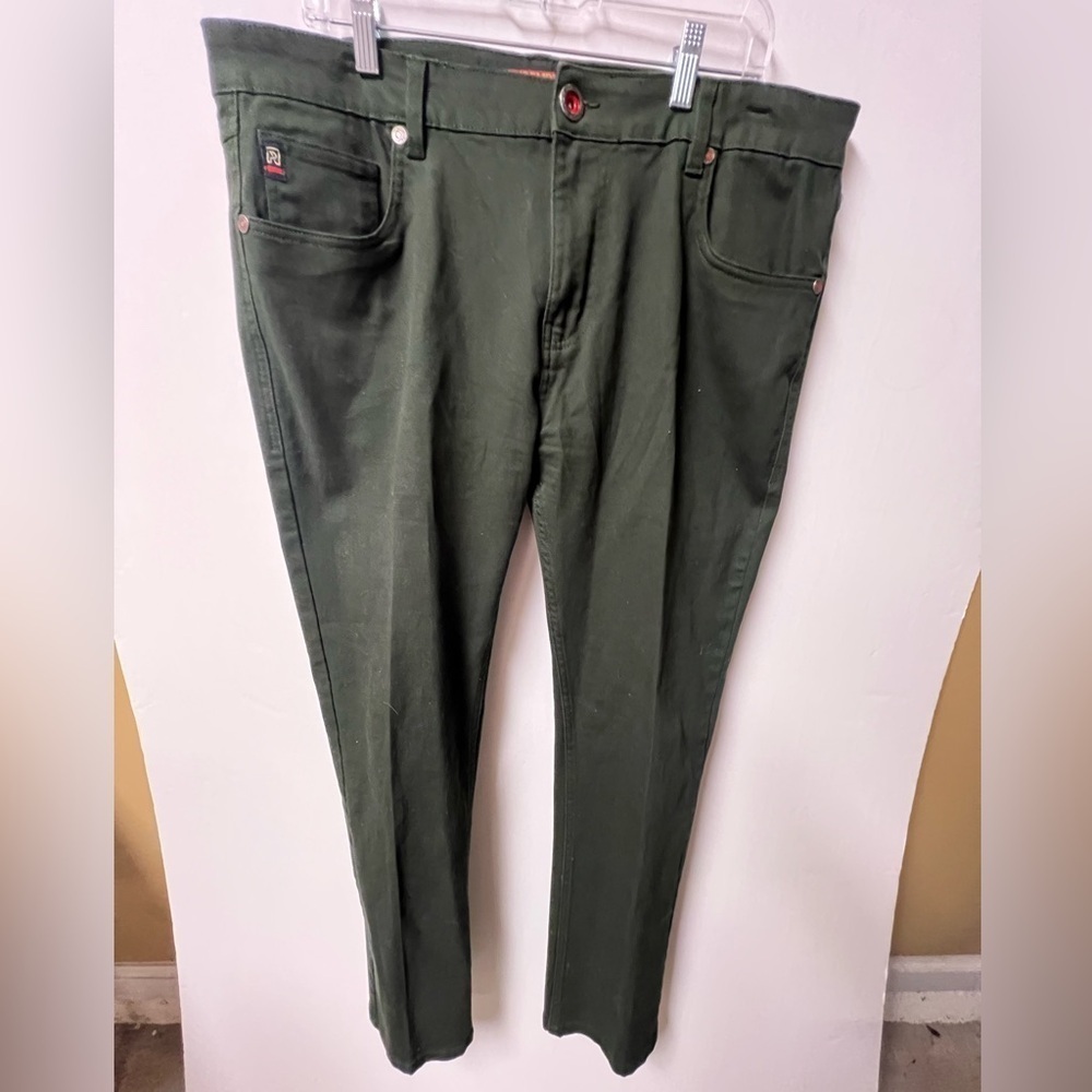 REDEMPTION PREMIUM DARK GREEN MENS JEANS. SIZE 38x30. STRAIGHT LEG